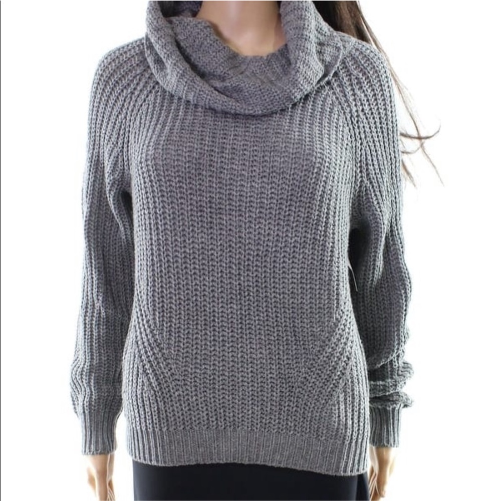 Gray slouchy knit turtleneck